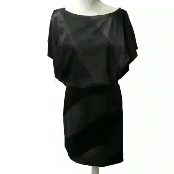 Jessica Simpson Dresses & Skirts - Jessica Simpson Black Dress Bow Detail on Back